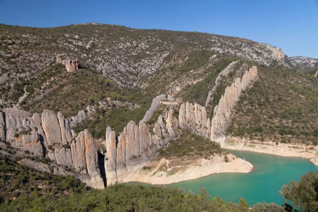 Muralla de Finestres Muralla China de Huesca embalse de Canelles
